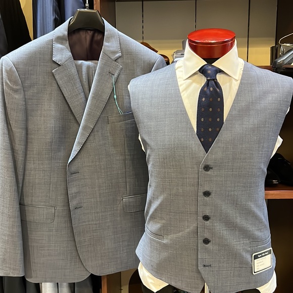 Modern Fit 3pc Suit 46R/40W, Super 120’s Wool, 100% Wool - Picture 2 of 2